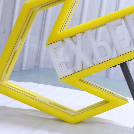 Schild mit künstlichem Neonbuchstaben „Blade“ für den Außenbereich, Acryl